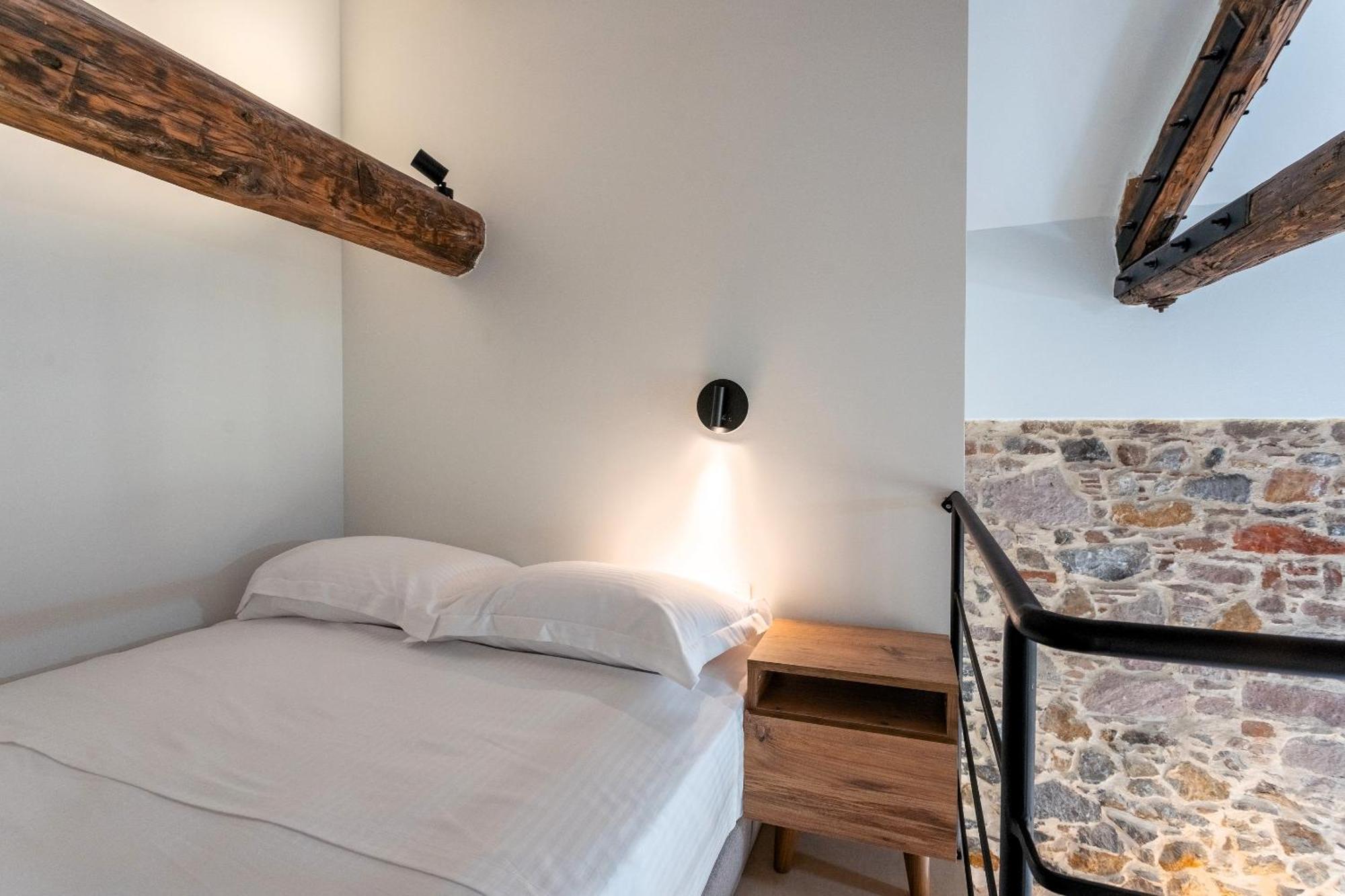 Hostel Issa Lesvos Mytilíni Exteriér fotografie