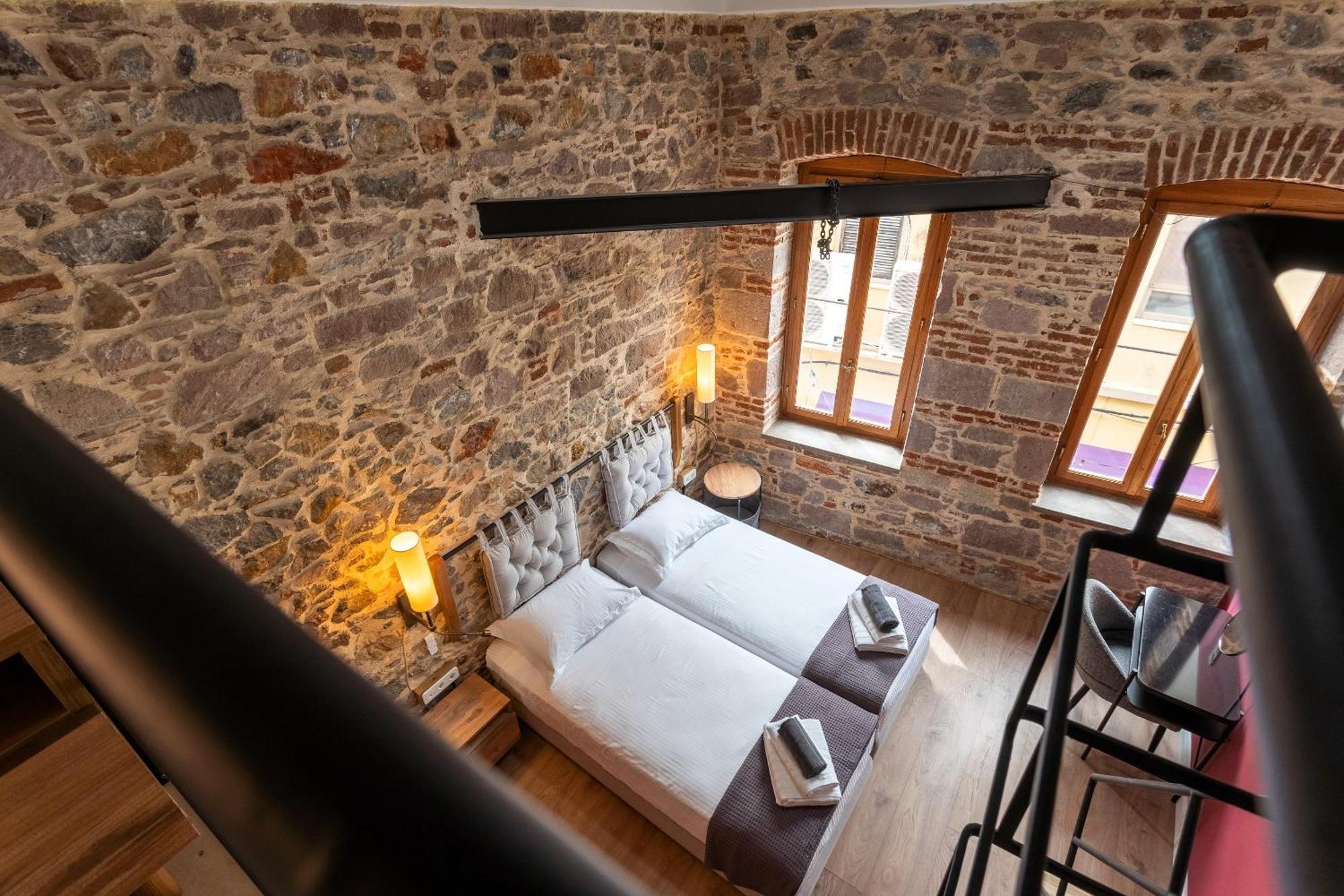 Hostel Issa Lesvos Mytilíni Exteriér fotografie